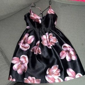 Black cupcake shape dress with flowers